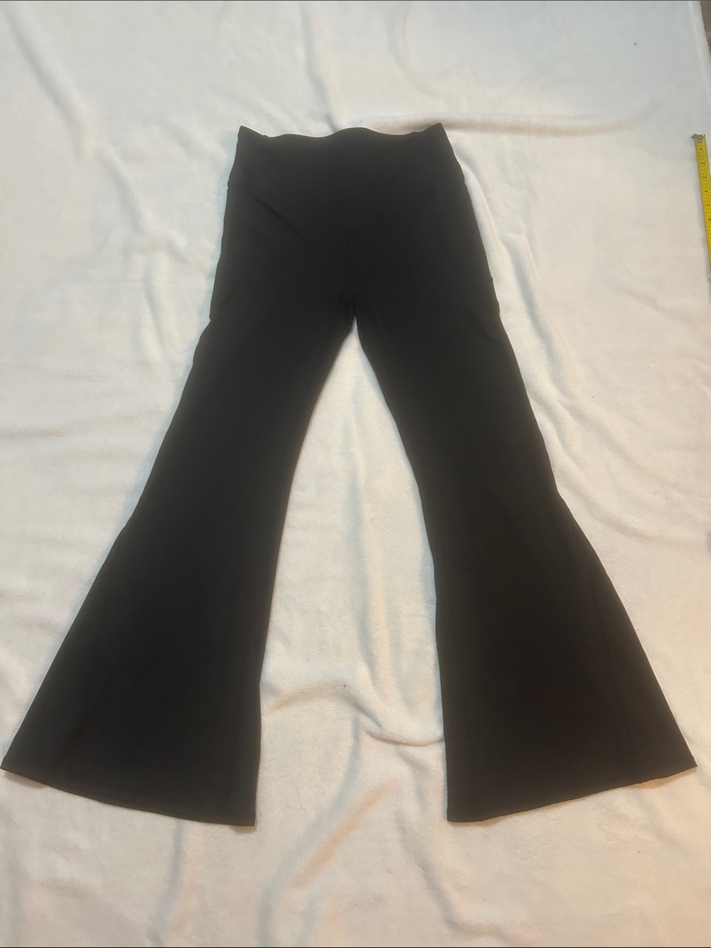 Fabletics Women’s Black Flare Leggings Size Medium